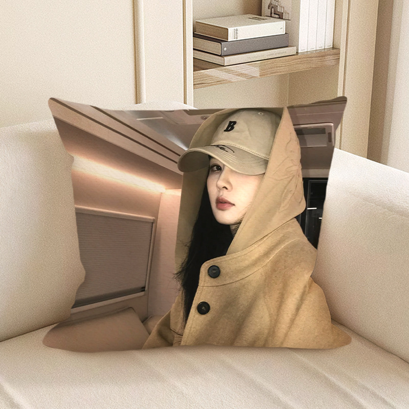 Dvostrani jastuk s temom ljubavi, plišani, iz serije jastuka za dnevni boravak, Zheng Shuyi, Jiang Xue Ning i Li Susu