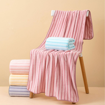 Koralinės fliso rankšluostis dovanų dėžutėje | Logotipo spausdinimas galimas | Svoris 200 g+ | Paprasta audimo | Aukštas sugeriamumas