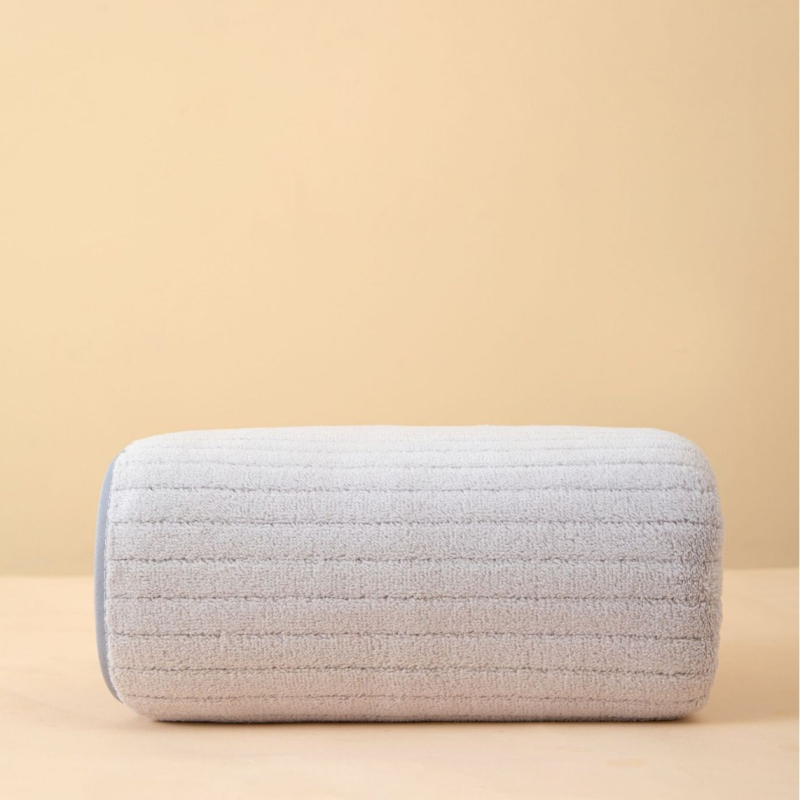 Koralinės fliso rankšluostis dovanų dėžutėje | Logotipo spausdinimas galimas | Svoris 200 g+ | Paprasta audimo | Aukštas sugeriamumas