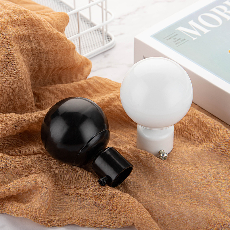 Geležinė užuolaidų lazdelės galva – kabinimo tipas, modelis 22/28 stulpai, užuolaidų priedai