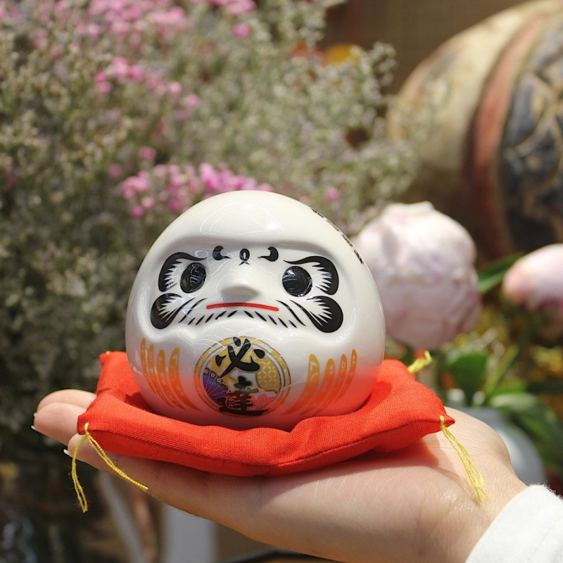 Keraminė Dharma kiaušinio piniginė — balta porcelėna, Damo stilius, interjerui sushi restorano