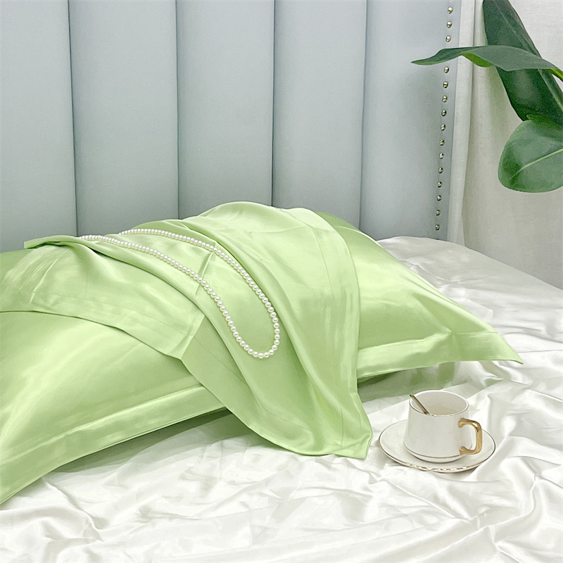 Jastučnica Zunhuang, ice silk tkanina, 120 niti, twill tkanje, bojena po niti, moderan minimalistički stil