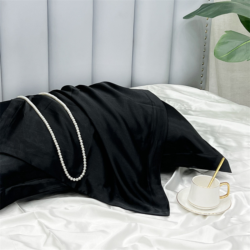 Jastučnica Zunhuang, ice silk tkanina, 120 niti, twill tkanje, bojena po niti, moderan minimalistički stil