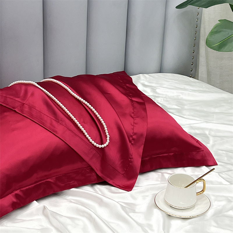 Jastučnica Zunhuang, ice silk tkanina, 120 niti, twill tkanje, bojena po niti, moderan minimalistički stil