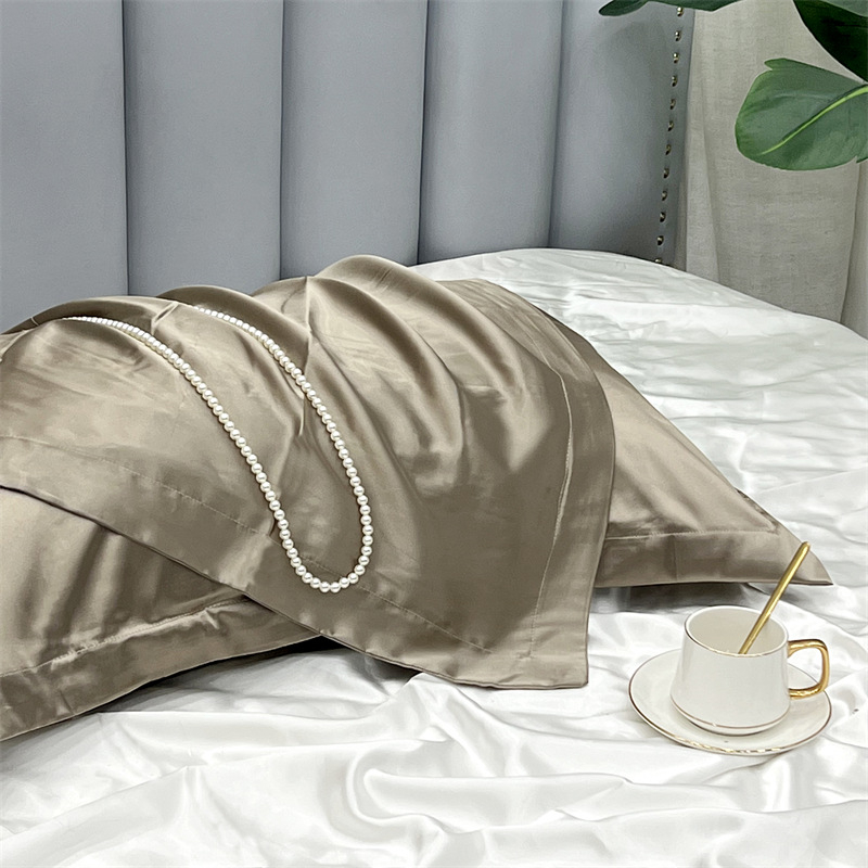 Jastučnica Zunhuang, ice silk tkanina, 120 niti, twill tkanje, bojena po niti, moderan minimalistički stil