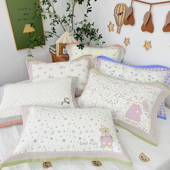 Márka nélküli pamut párnahuzat, otthoni használatra