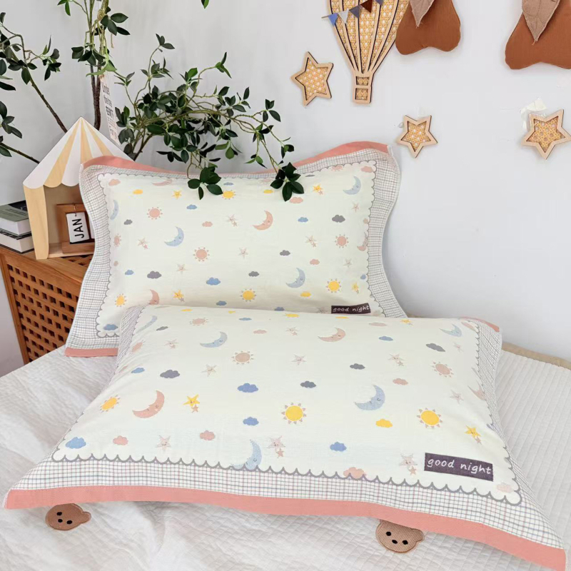 Márka nélküli pamut párnahuzat, otthoni használatra