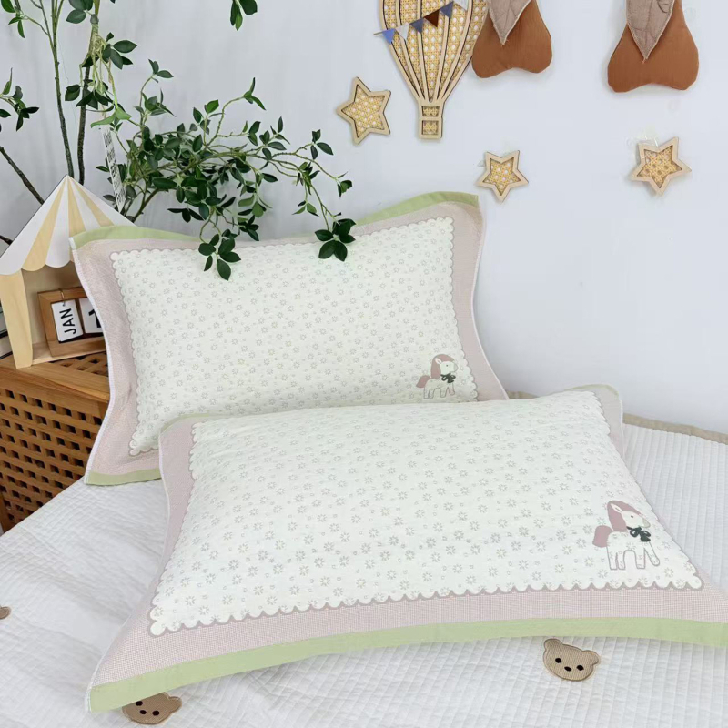 Márka nélküli pamut párnahuzat, otthoni használatra