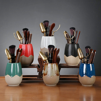 Κεραμικό σετ τελετής τσαγιού με Έξι Κυρίους (Υλικό: κεραμικό; Στυλ: Νέο κινεζικό στυλ) Περιλαμβάνει: δίσκο τσαγιού, πετσέτα, χαλάκι για τσάι και αξεσουάρ τσαγιού