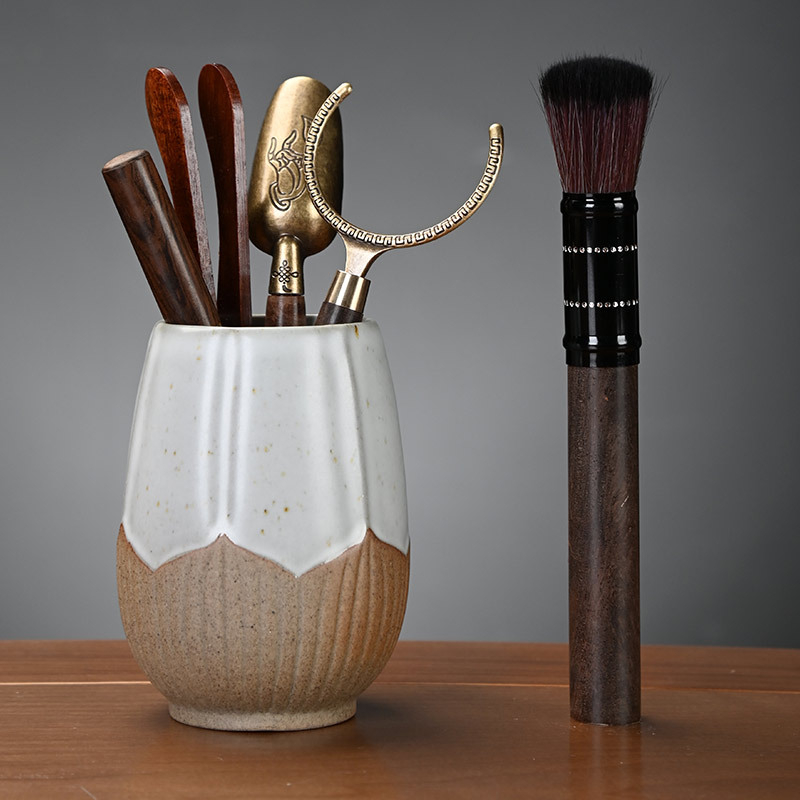 Κεραμικό σετ τελετής τσαγιού με Έξι Κυρίους (Υλικό: κεραμικό; Στυλ: Νέο κινεζικό στυλ) Περιλαμβάνει: δίσκο τσαγιού, πετσέτα, χαλάκι για τσάι και αξεσουάρ τσαγιού