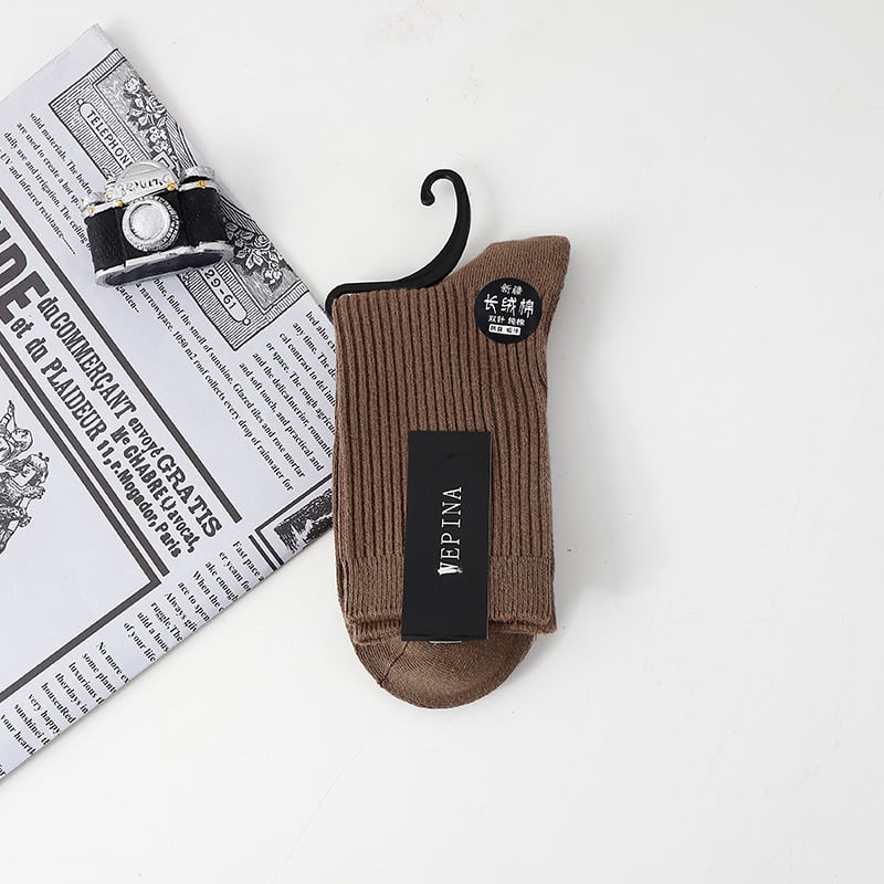 Vyriškos medvilnės kojinės, vidutinio ilgio, neslystančios, sugeria prakaitą ir mažina kvapą (90–95% medvilnė; vidutinio ilgio vamzdelio aukštis; dvigubo mezgimo)