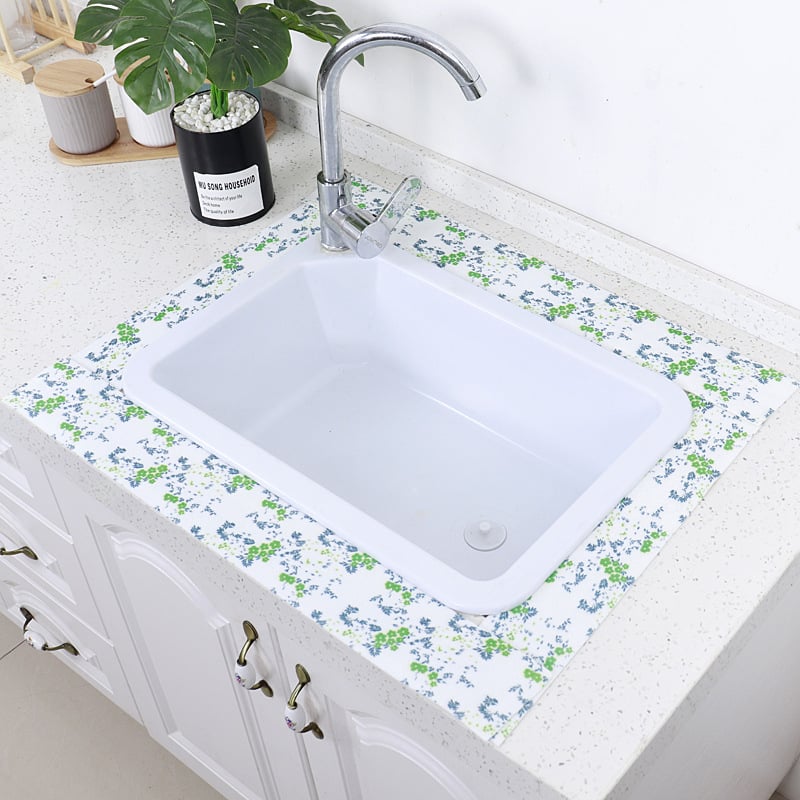 Savarankiškai klijuojami lipdukai virtuvės plovimui, praustuvei ir langų stiklams: prieš nešvarumus, drėgmės įsisavinimą ir elektrostatinį lipimą