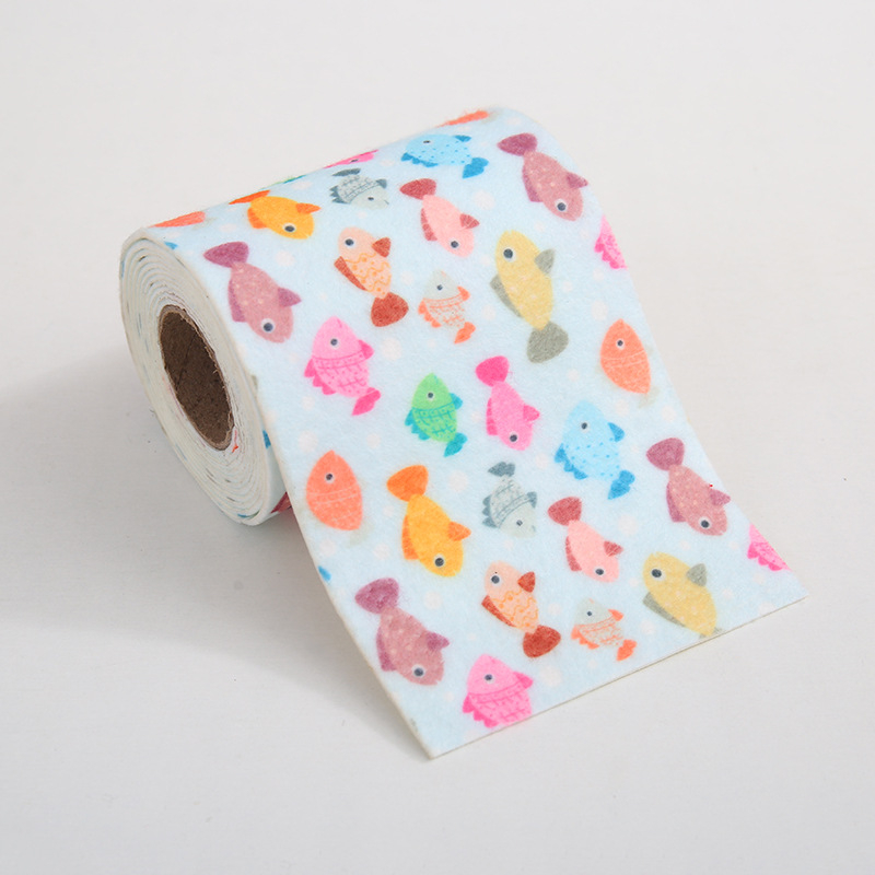 Savarankiškai klijuojami lipdukai virtuvės plovimui, praustuvei ir langų stiklams: prieš nešvarumus, drėgmės įsisavinimą ir elektrostatinį lipimą