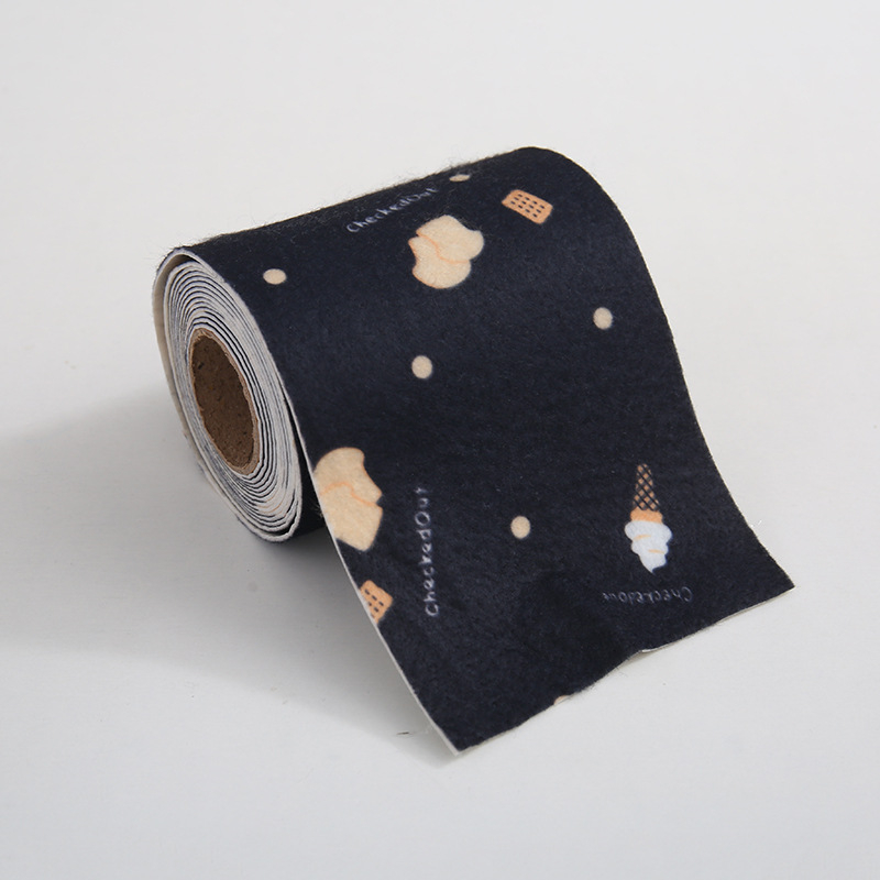 Savarankiškai klijuojami lipdukai virtuvės plovimui, praustuvei ir langų stiklams: prieš nešvarumus, drėgmės įsisavinimą ir elektrostatinį lipimą