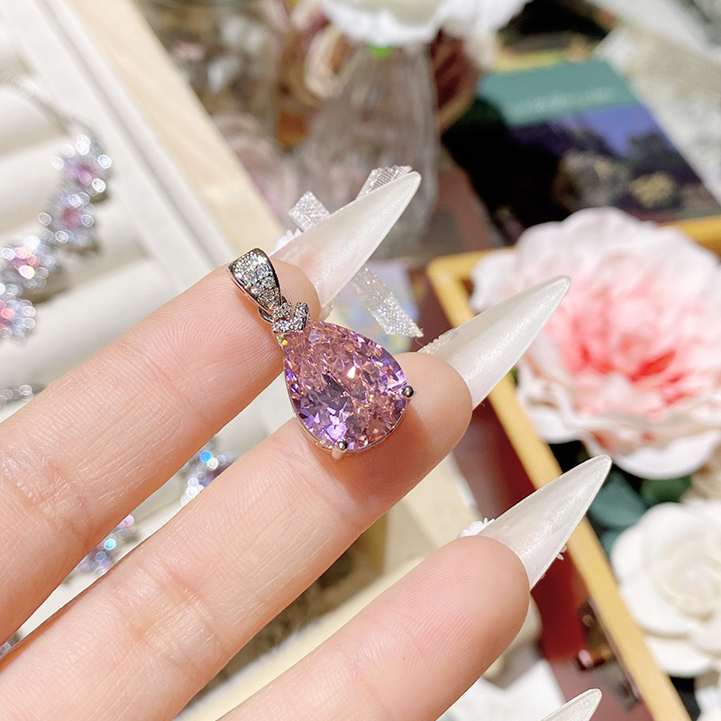 Vario pakabukas ir apyrankės rinkinys su gėlių raštu, auksu dengtas įdėklas su dirbtiniais akmenimis, kryžminė grandinė