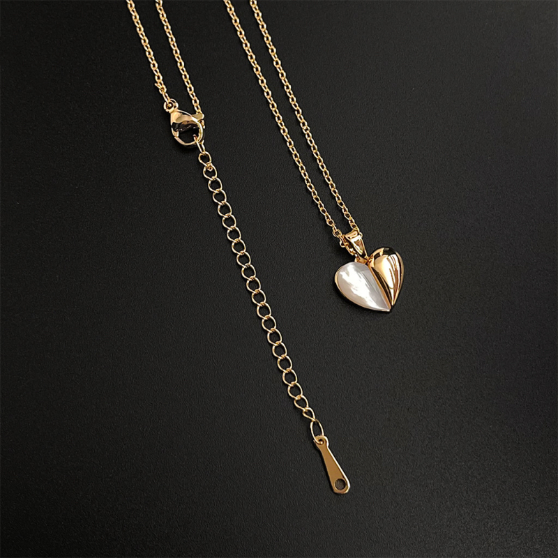 Colier din scoică naturală cu finisaj electroplacat, lanț regulat, pandantiv din scoică, stil inimă și geometric