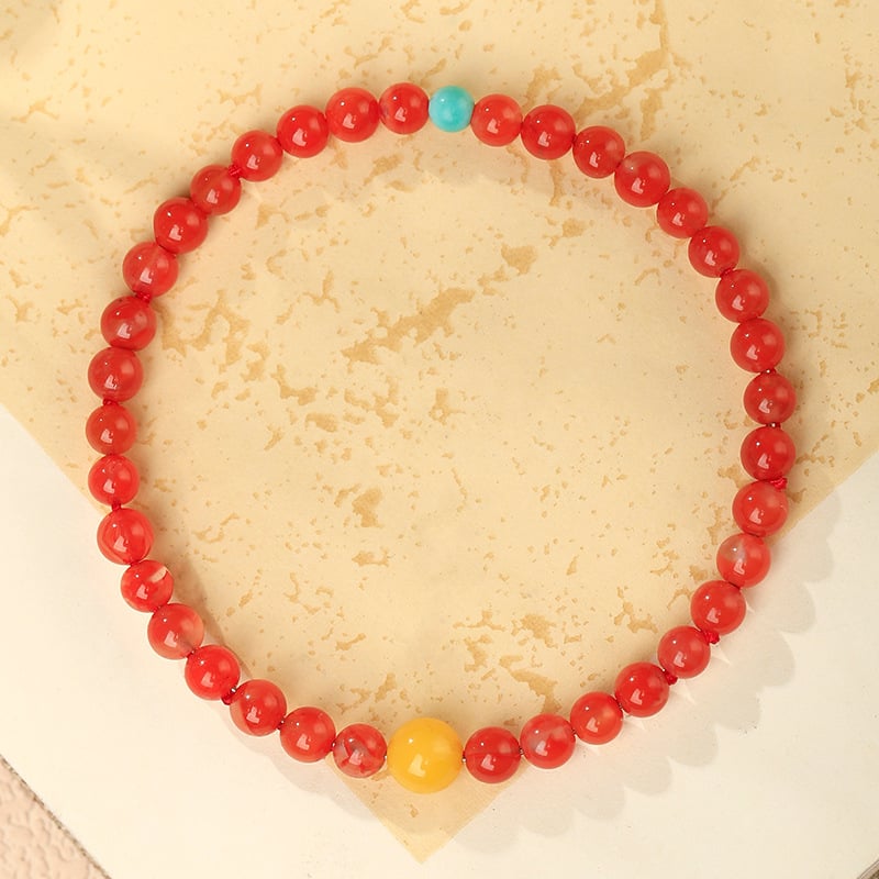 Гривна от южен червен агат — полирана, унисекс, стил свеж и сладък, форми: звезда/геометрична, пролет 2025