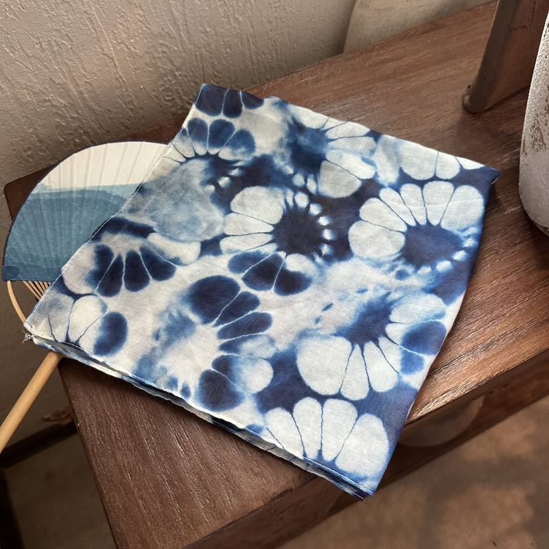 Șal pătrat mic – Tie-Dye, protecție solară, stil INS, țesătură viscoză TR, țesătură simplă (vara 2024)