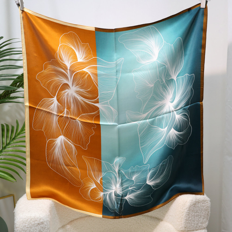 Esarfa de mătase pătrată – imprimeu floral, 100% mătase, lansare toamnă 2024, stil versatil și elegant