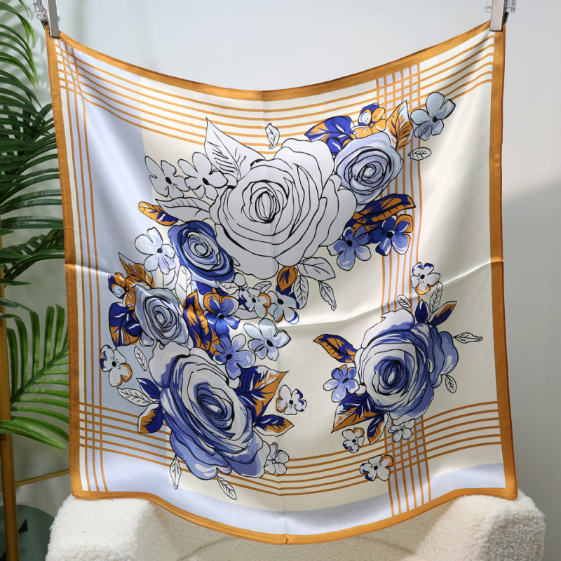 Esarfa de mătase pătrată – imprimeu floral, 100% mătase, lansare toamnă 2024, stil versatil și elegant