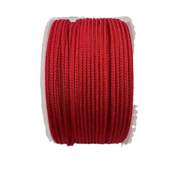 Rankų darbo virvės kaklo papuošalas; medžiaga: virvė; gamybos būdas: rankų audimas; tinkamas pakabui