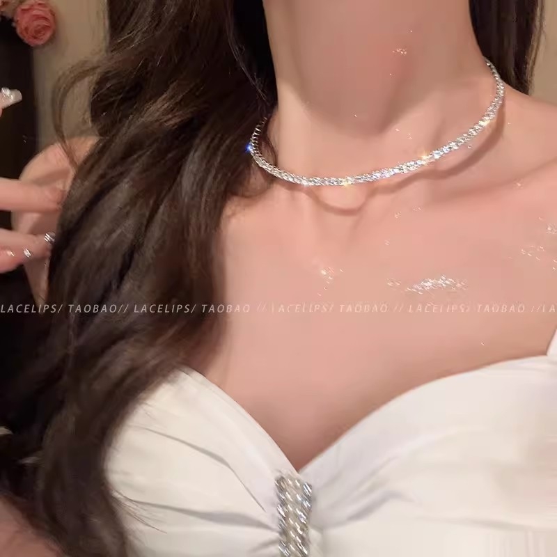 Colier din alloy, lucrat manual, cu lanț box multi-strat, stil lux ușor pentru femei, primăvara 2024