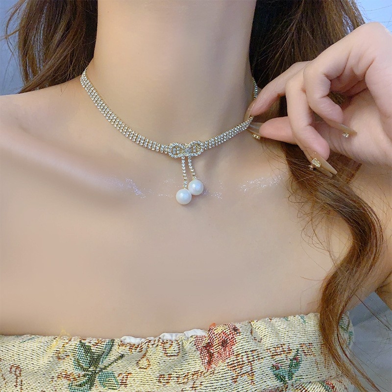 Colier din alloy, lucrat manual, cu lanț box multi-strat, stil lux ușor pentru femei, primăvara 2024