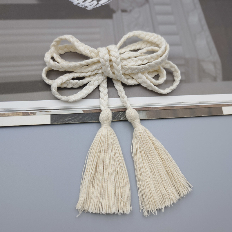 Medvilnės audinio dekoratyvinė liemens juosta, etninio stiliaus – suknelės aksesuaras (Medžiaga: Kita; Sezonas: Pavasaris; Stilius: Šiuolaikinis paprastumas; Panaudojimas: Laisvalaikio kelionės; Išleidimas: Žiema 2022)