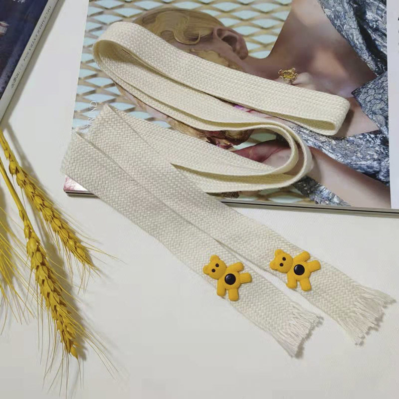 Medvilnės audinio dekoratyvinė liemens juosta, etninio stiliaus – suknelės aksesuaras (Medžiaga: Kita; Sezonas: Pavasaris; Stilius: Šiuolaikinis paprastumas; Panaudojimas: Laisvalaikio kelionės; Išleidimas: Žiema 2022)