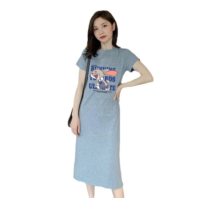 Ljetna noćna haljina od Milk Silk: okrugli izrez, rukavi 3/4, srednje težak materijal