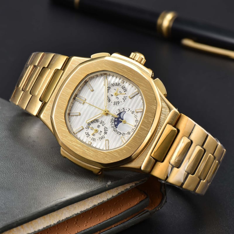 Vyrų laikrodis iš nerūdijančio plieno, kvarcinis mechanizmas, šviesinantis stačiakampis dialas, atsparumas vandeniui 30 m