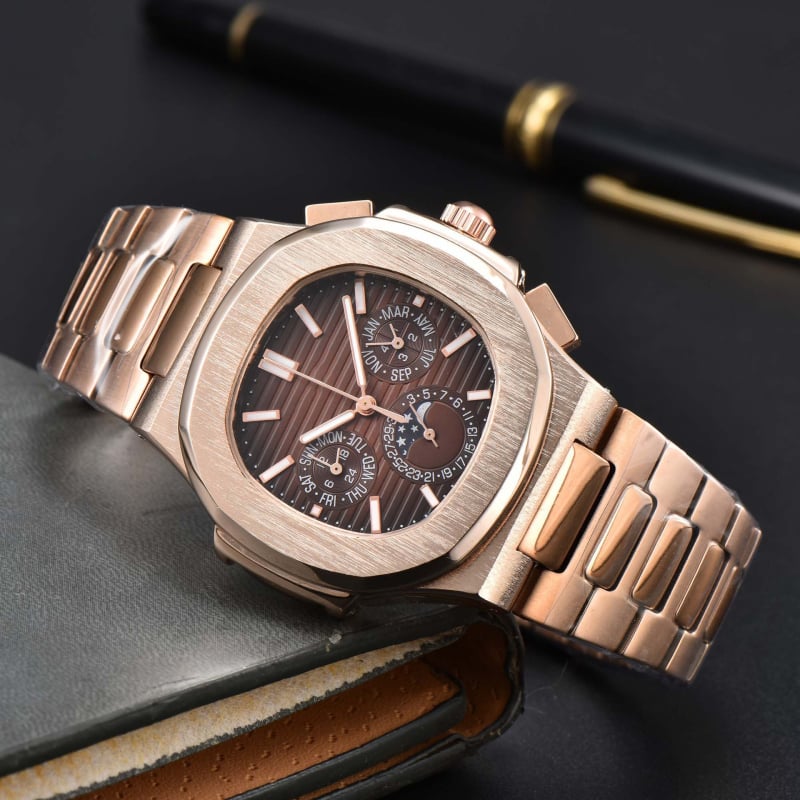 Vyrų laikrodis iš nerūdijančio plieno, kvarcinis mechanizmas, šviesinantis stačiakampis dialas, atsparumas vandeniui 30 m