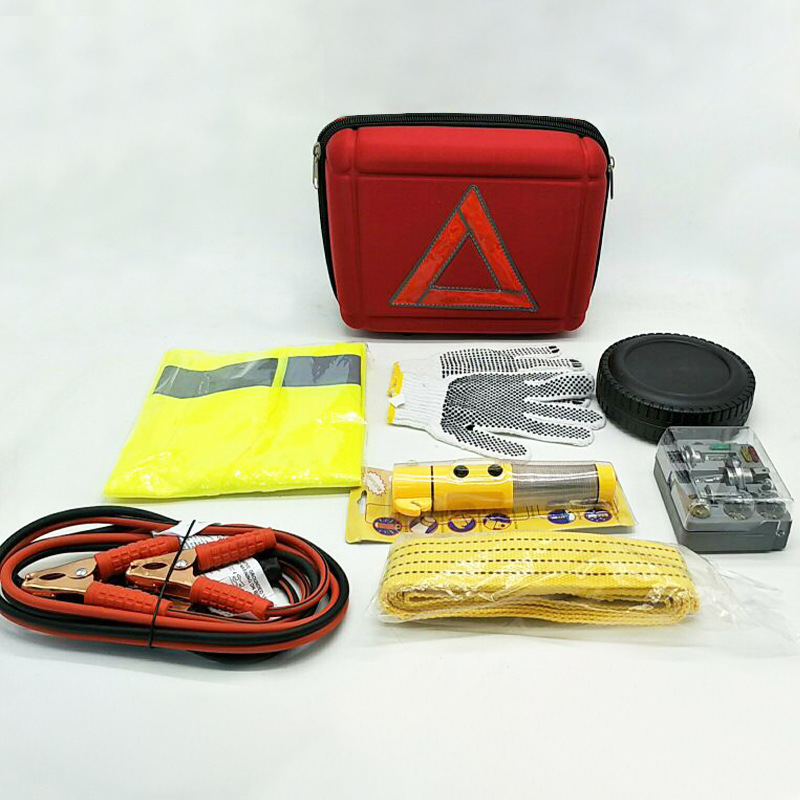 Baida Nešiojamas Automobilio Avarinės Rinkinys — šlapimo maišelis, įspėjimo žibintas, užvedimo laidai, avarinis trikampis, plastikinė dėžutė