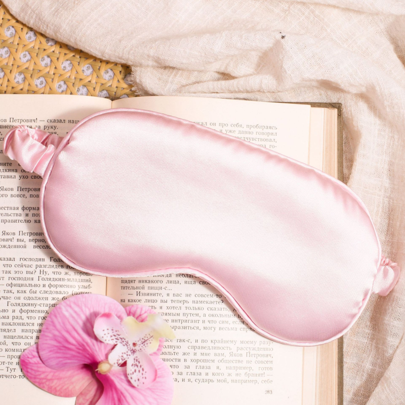 Dovanų rinkinys: akių kaukė iš dirbtinio šilko ir penkių dantų šukos, pakuotas į maišelį, CX prekės ženklas, vestuvėms dovaną