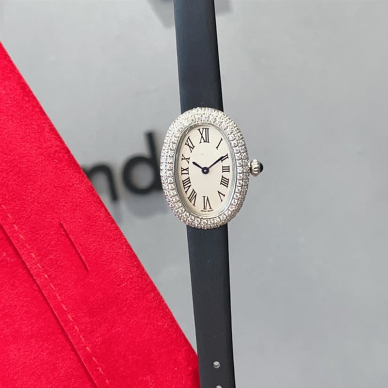 Moteriški kvarciniai laikrodžiai su ovaliu dialu, nerūdijančio plieno korpusas, dirbtinės odos dirželis, Swiss ETA mechanizmas, safyro stiklas, vandeniui 30M atsparumas