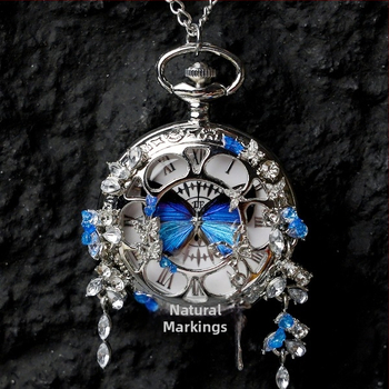 Liblika taskukell koos liikuva tegeliku liblika eksemplariga, ideaalne kingitus tüdrukutele ja sõbrannadele (Elektroniline mehhanism; veekindlus 35 m; silikoonkorpus; ümmargune kellapaneel; ABS klaas)