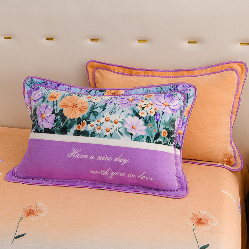 Set dviju jastučnica od mliječne veluru, twill tkanina, 30s tkanina, reaktivni ispis i bojanje, moderan minimalistički stil