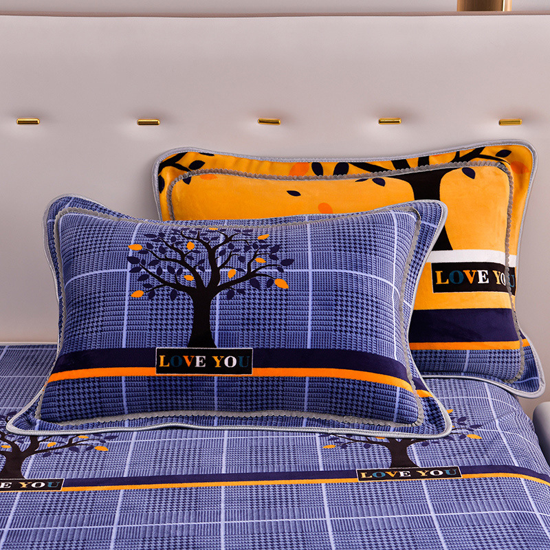 Set dviju jastučnica od mliječne veluru, twill tkanina, 30s tkanina, reaktivni ispis i bojanje, moderan minimalistički stil