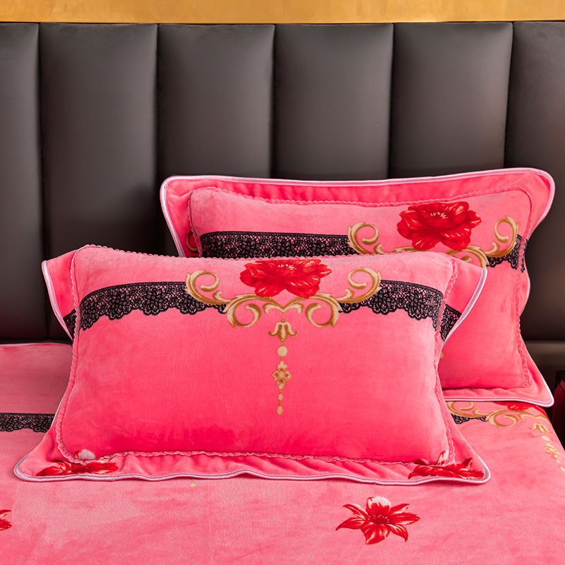 Set dviju jastučnica od mliječne veluru, twill tkanina, 30s tkanina, reaktivni ispis i bojanje, moderan minimalistički stil