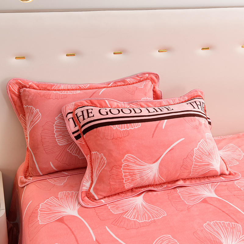 Set dviju jastučnica od mliječne veluru, twill tkanina, 30s tkanina, reaktivni ispis i bojanje, moderan minimalistički stil