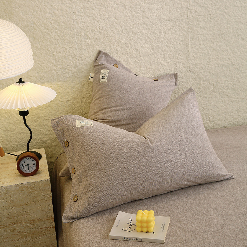 Jastučnica od 100% pamuka, 30 niti, tkanina yarn-dyed, reactive ispis i bojanje, moderni minimalistički stil