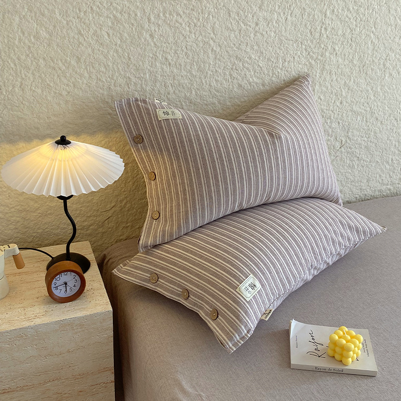 Jastučnica od 100% pamuka, 30 niti, tkanina yarn-dyed, reactive ispis i bojanje, moderni minimalistički stil