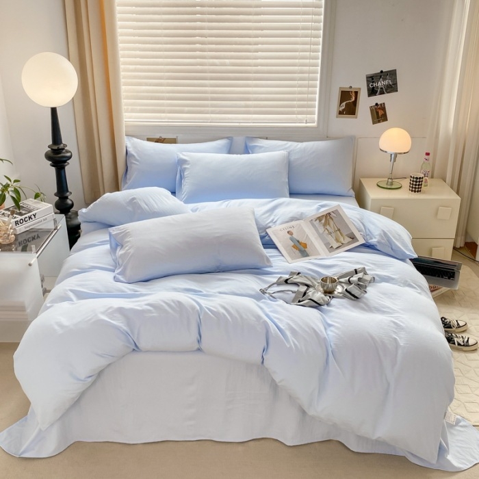 Mosott pamutból készült négyrészes ágyneműkészlet, brudshed felülettel és quilted kivitelben, reaktív színezéssel, modern minimalist stílus