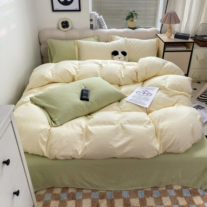 Mosott pamutból készült négyrészes ágyneműkészlet, brudshed felülettel és quilted kivitelben, reaktív színezéssel, modern minimalist stílus