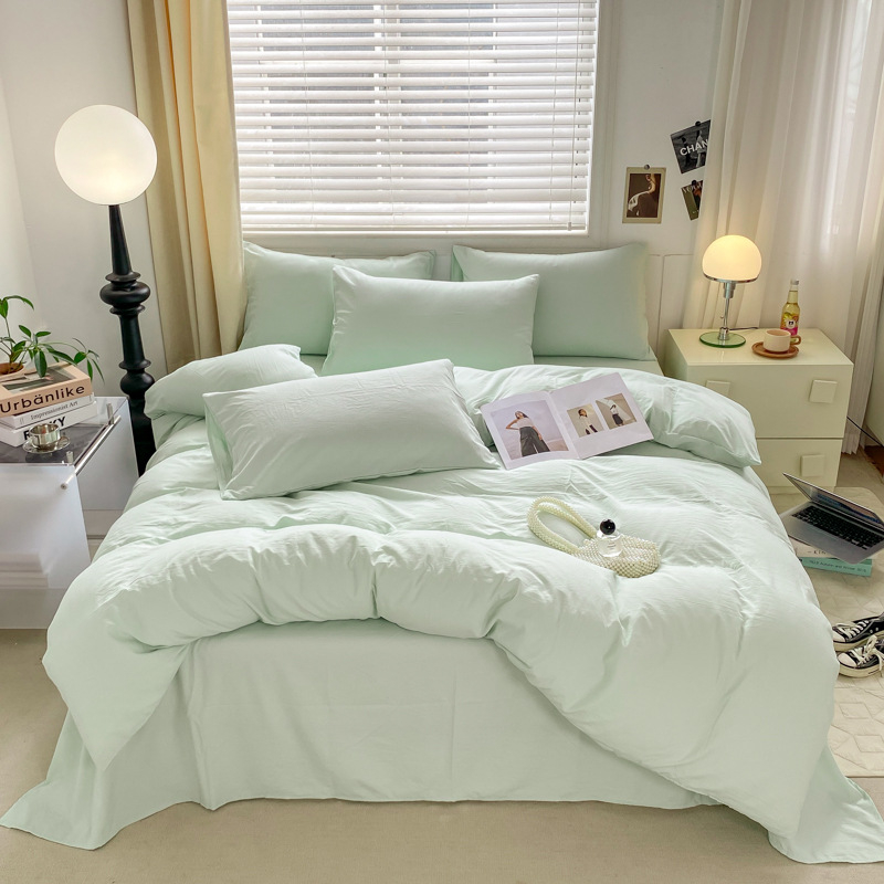 Mosott pamutból készült négyrészes ágyneműkészlet, brudshed felülettel és quilted kivitelben, reaktív színezéssel, modern minimalist stílus