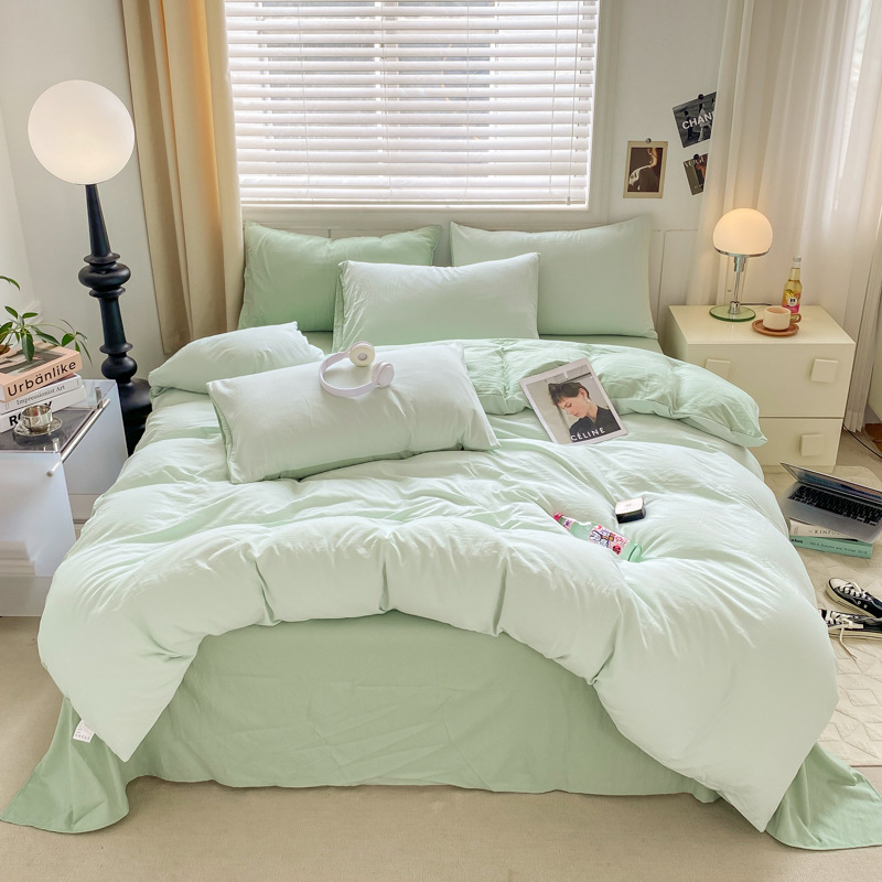 Mosott pamutból készült négyrészes ágyneműkészlet, brudshed felülettel és quilted kivitelben, reaktív színezéssel, modern minimalist stílus