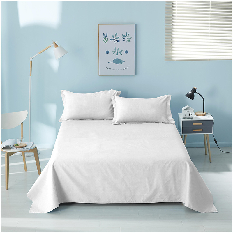 Studentų bendrabutyje – poliesterio-pamudinė patalynė, twill audinys, pusiau reaktyvus spaudinimas, šiuolaikinis minimalistinis stilius