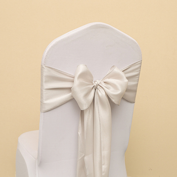 Kėdės uždangalas su kaspinu ir gėlių akcentu vestuvėms, poliesteris, viešbučio stilius