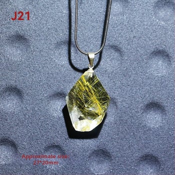 Kaklo karoliai – natūralus kristalas ir titano kristalas, kvadratinis pakabukas su išgraviruota mitine būtybe, originalus dizainas