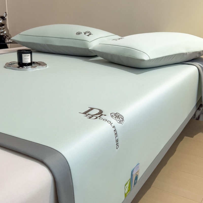 Lova kilimėlių komplektas iš ledinio šilko viskozės, siuvinėtas, sulankstomas, lengvas prabangos stilius, galima skalbti mašinoje